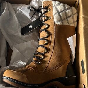 Sorel Tan Lace-Up Boots with Plaid Fur